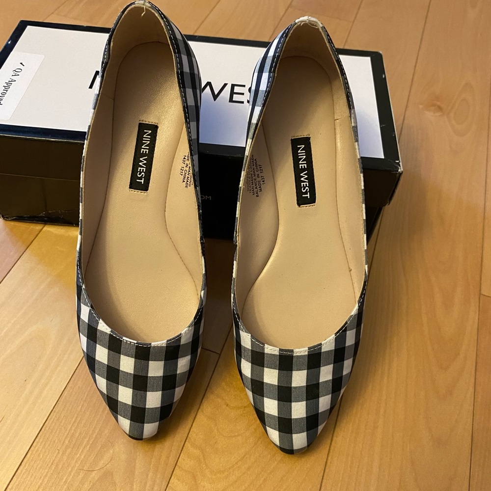 Nine West Black and White Gingham Flats - Picture 2 of 6